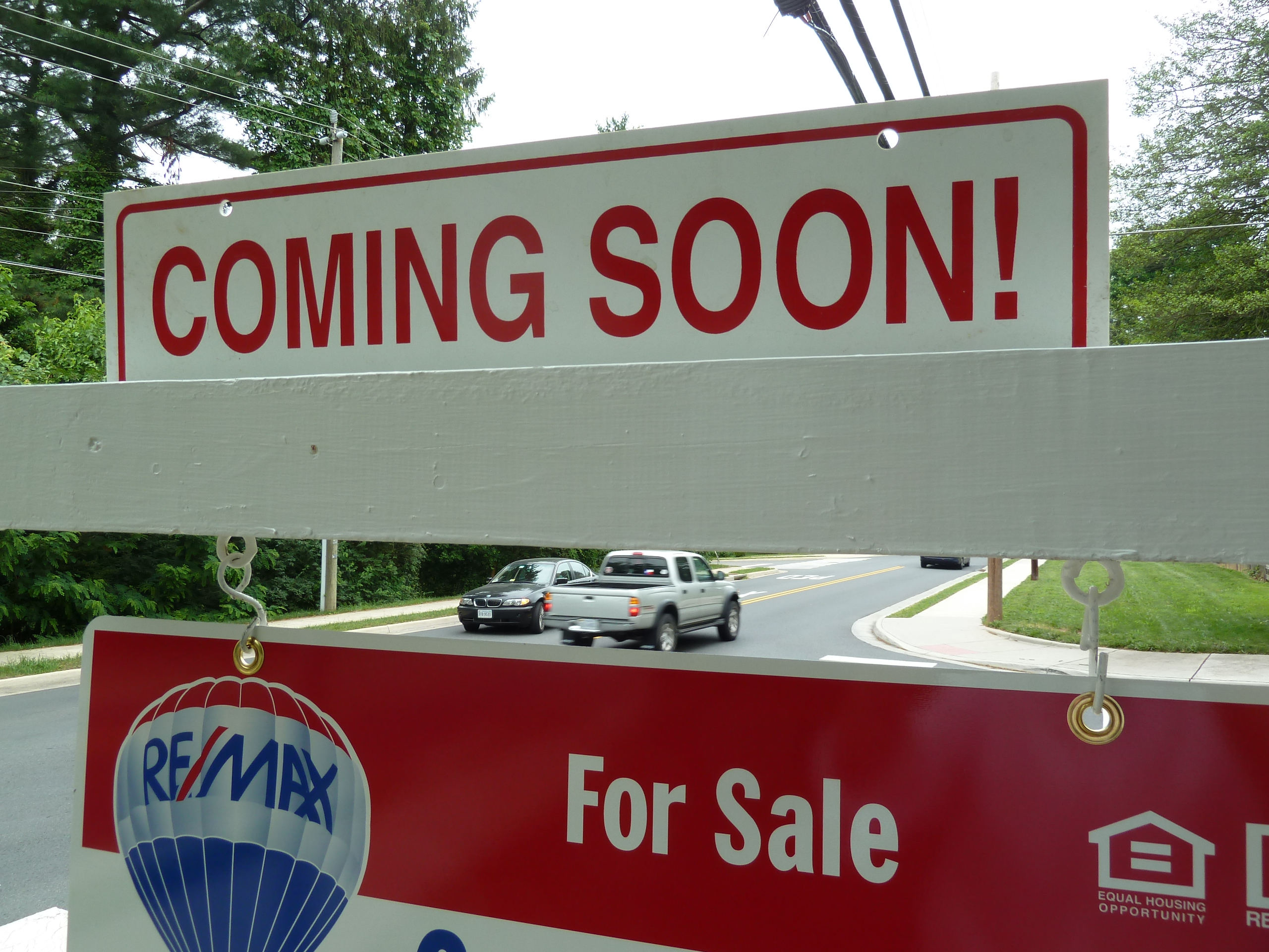 Home Selling Tips: The "Coming Soon" Sign